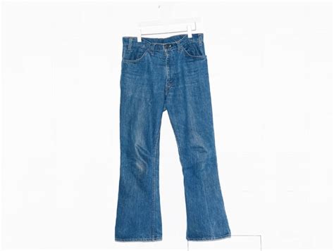 リーバイス®646ベルボトムのエレガントなシルエットにも惹か .